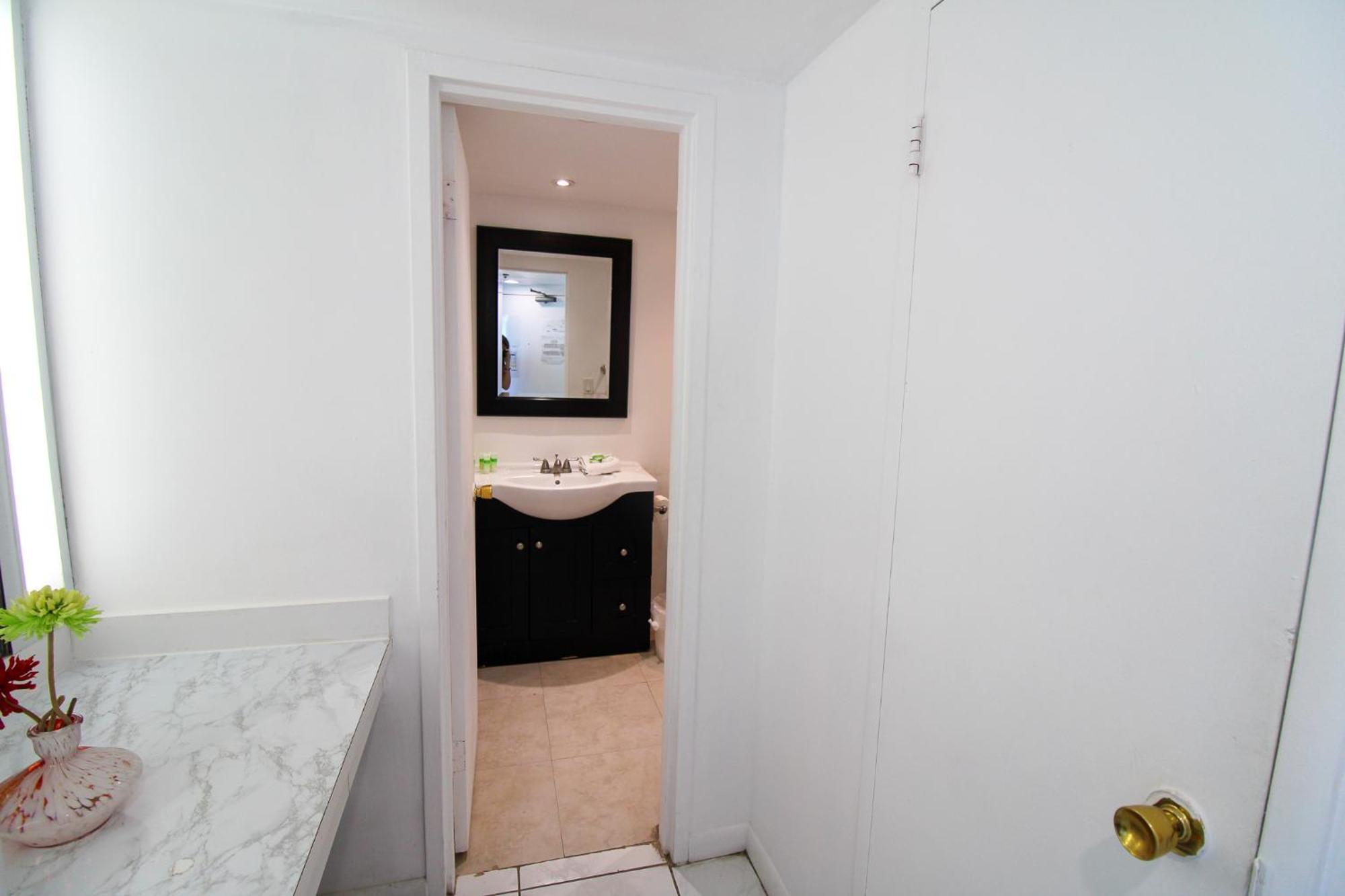 Castle 1118 Studio Bayview Direct Beach Access, Tennis, Pool, Restaurants, Free Parking Miami Beach Exterior photo